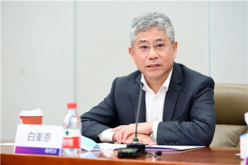 伟德bevictor中文版经管学院院长白重恩发言.jpg