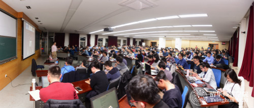 1488873739093074104.jpg 2017年春季学期《中国金融实务课堂2》首课现场Panorama 4_meitu_4.jpg