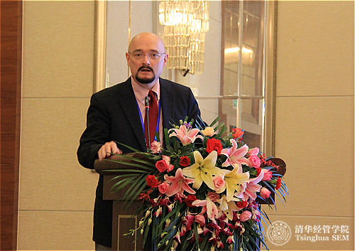 Michael R. Powers 教授-1 (1)_meitu_2.jpg