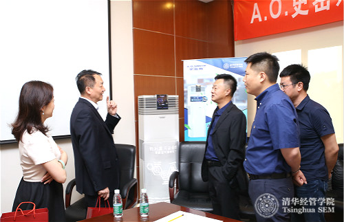 1496386822354049387.jpg 贾莉logo.jpg