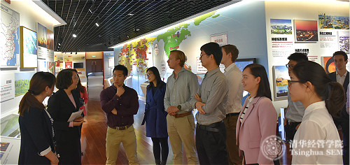 1 行使馆参观_meitu_1.jpg